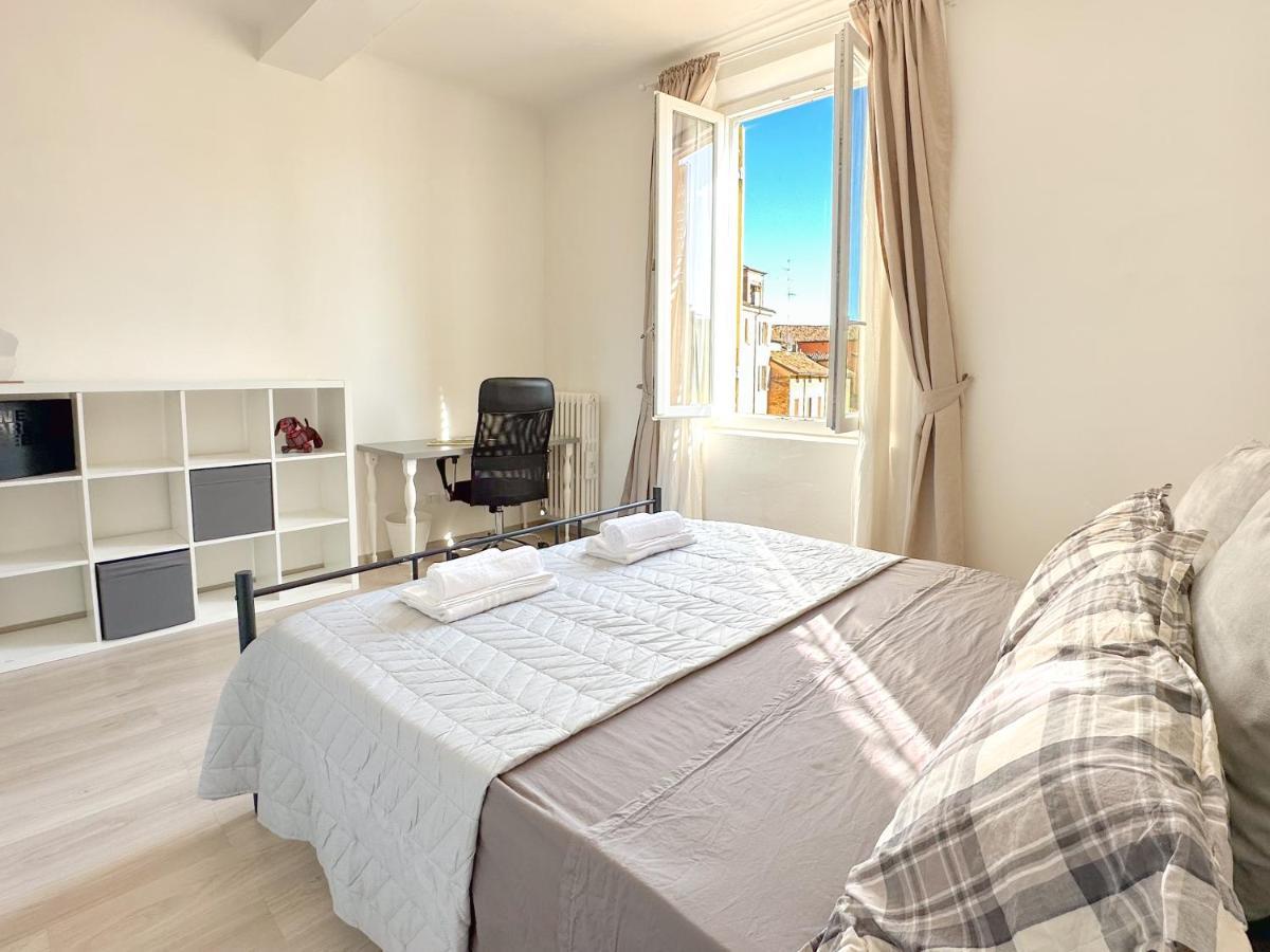 Luxury Apartment Next To The Francescana Modena Luaran gambar